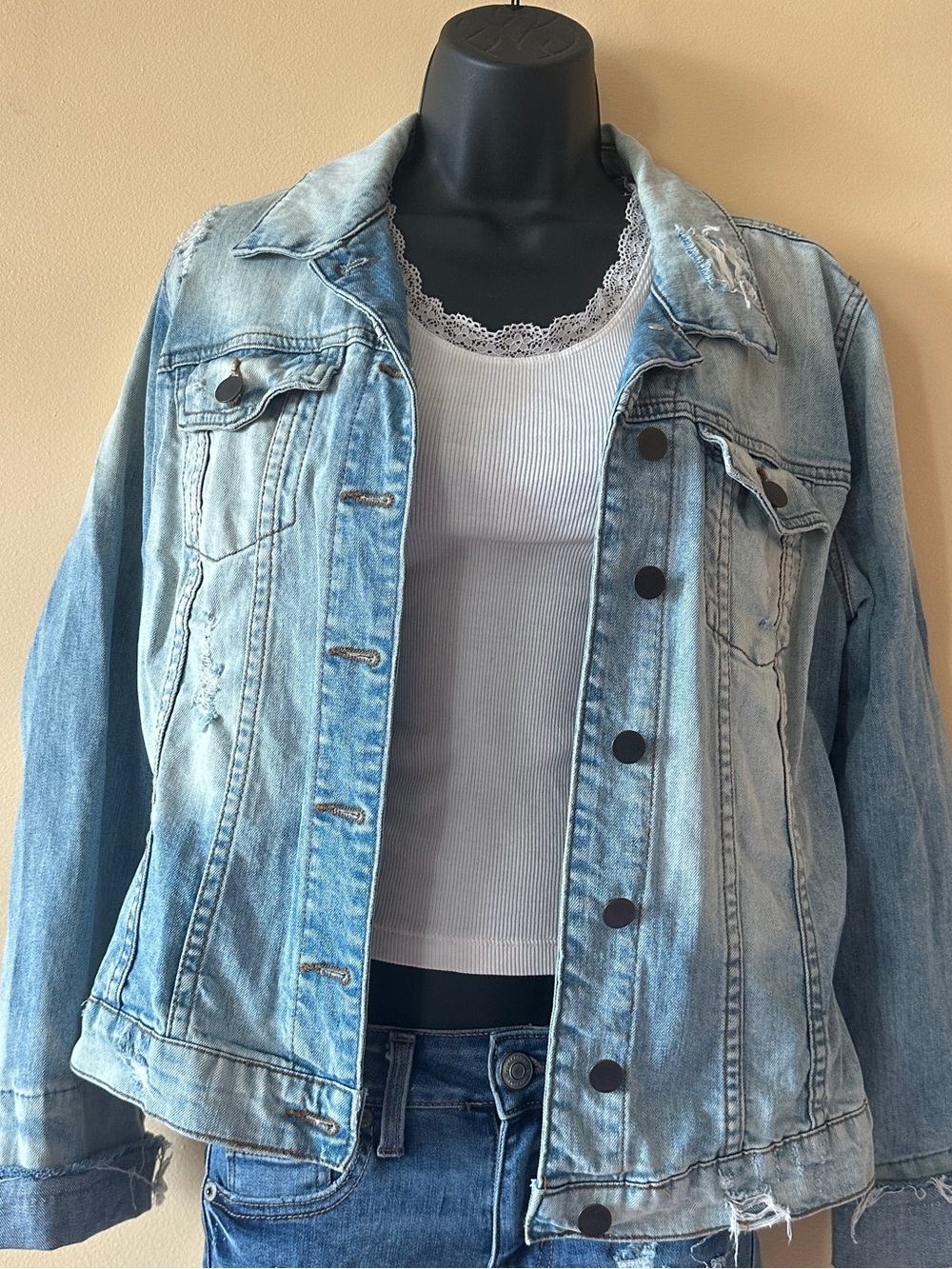 KUT FROM THE KLOTH Light Wash Distressed Denim Jacket | Size Small